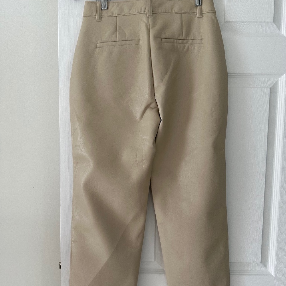 Aritzia command cropped pants